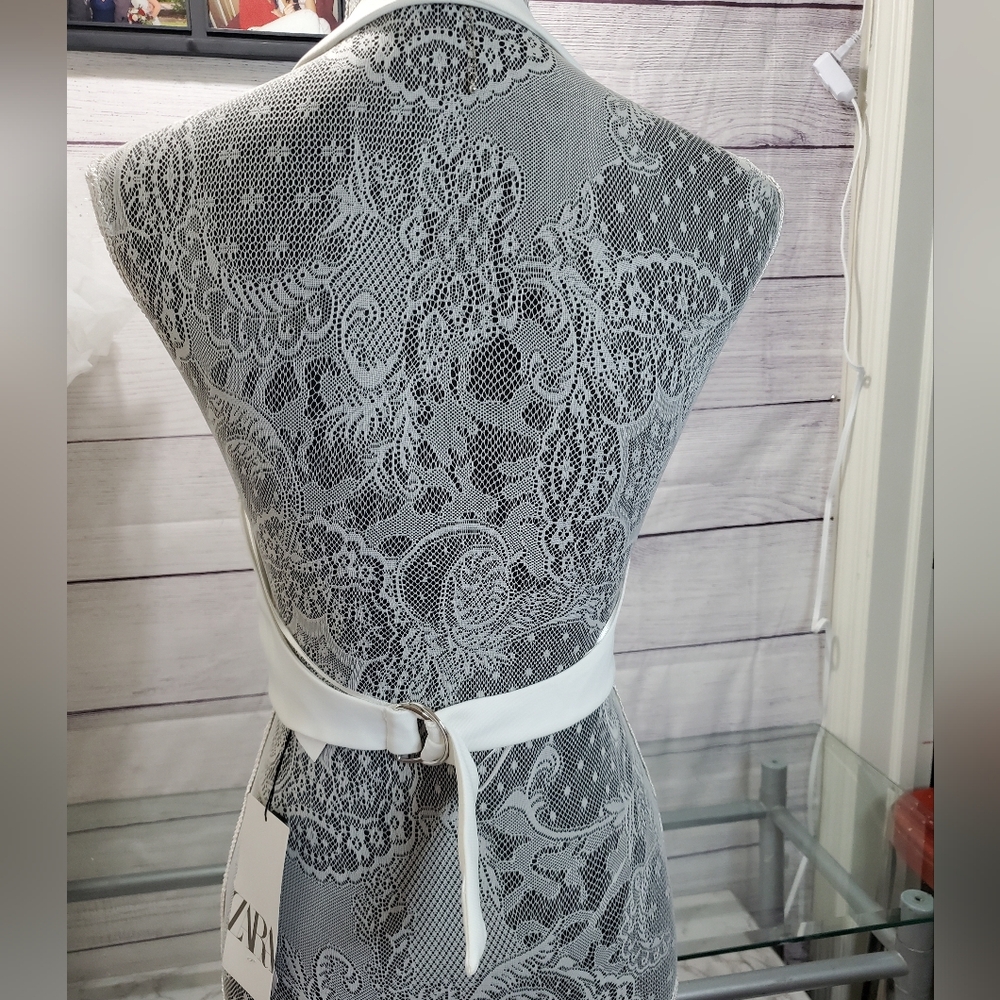 Zara Halter Top - Picture 2 of 3
